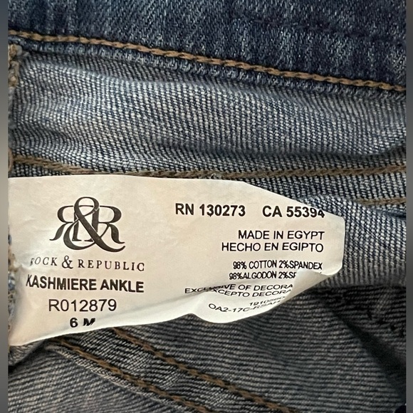 Rock & Republic size 6 blue distressed jeans - Picture 7 of 12